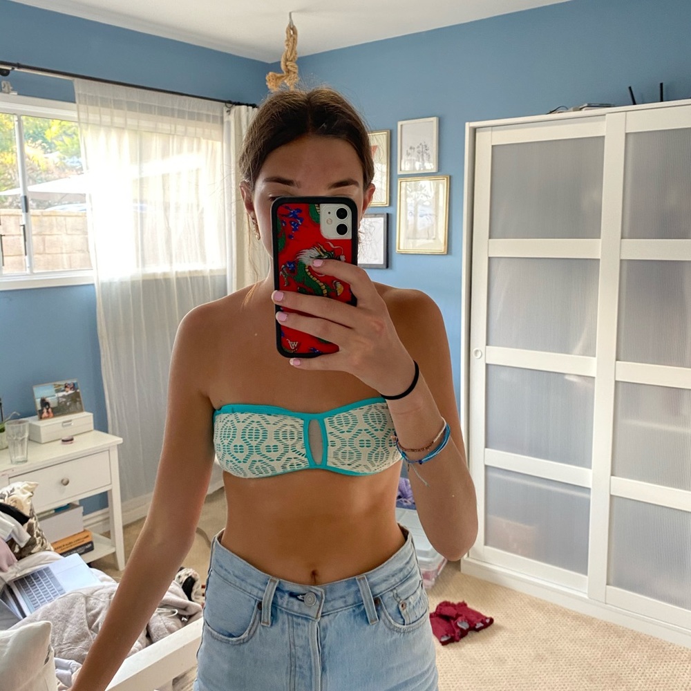 L space blue strapless bikini top
